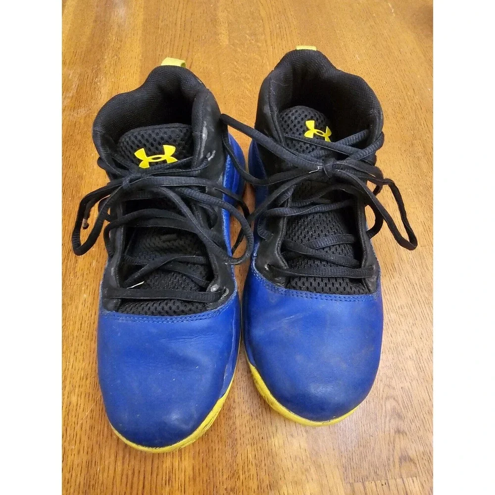 under armour‎ shoes Youth 2Y